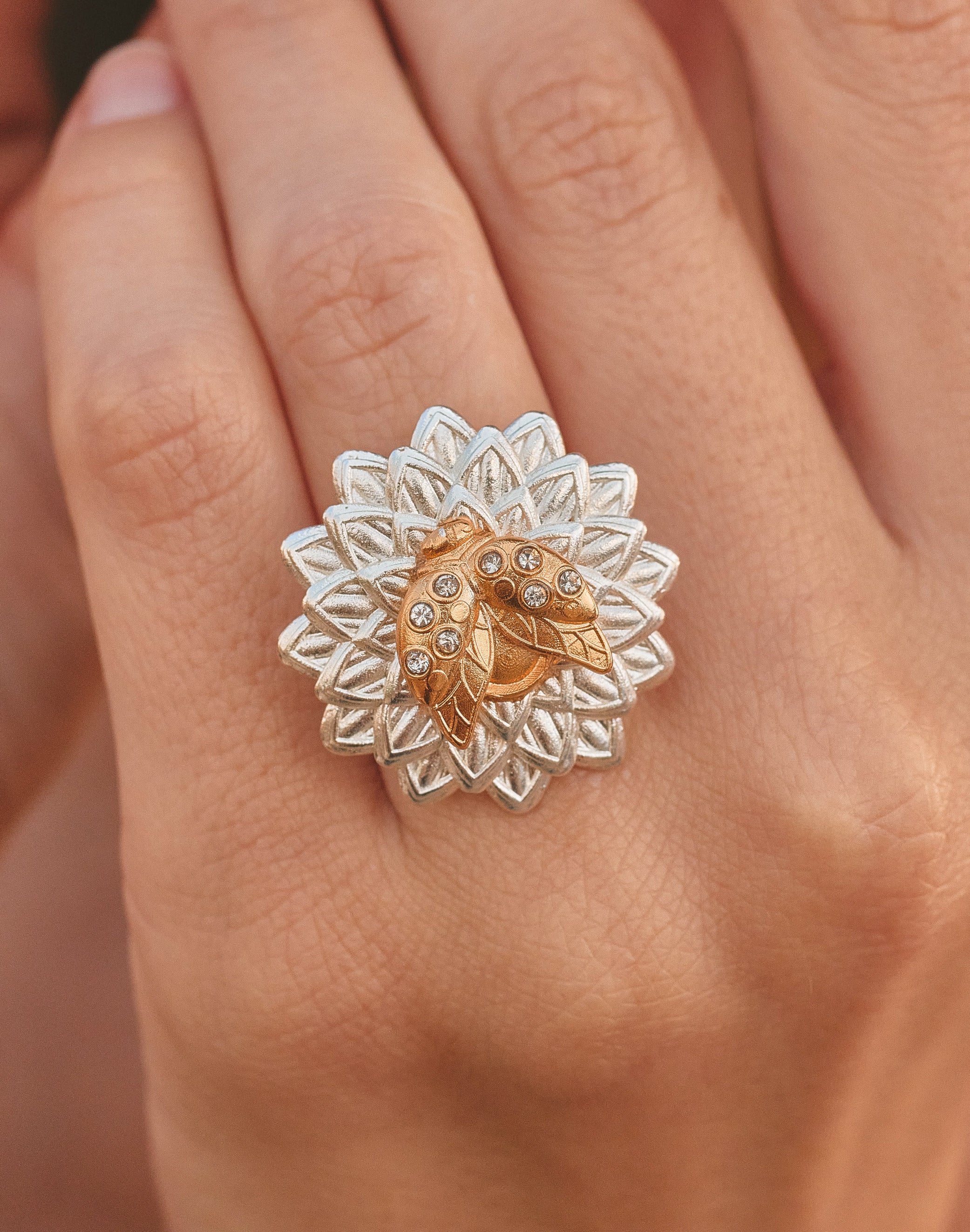 Anillo Crisantemo - Image 3