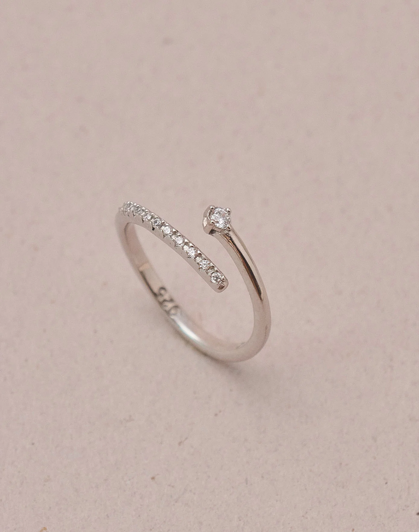 Anillo en Plata 925 Twist Crystal - Image 4