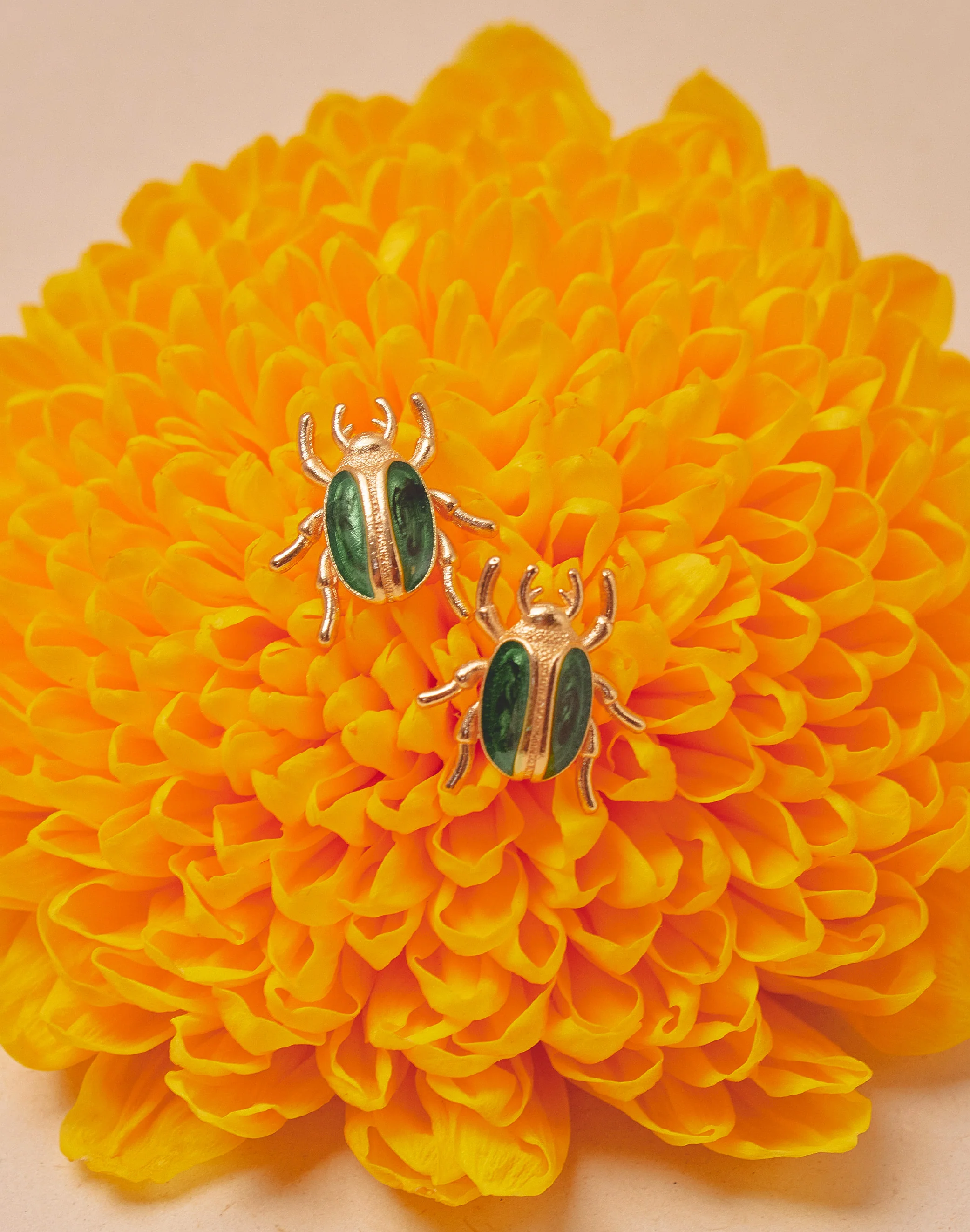Aretes Mini Escarabajo - Image 4