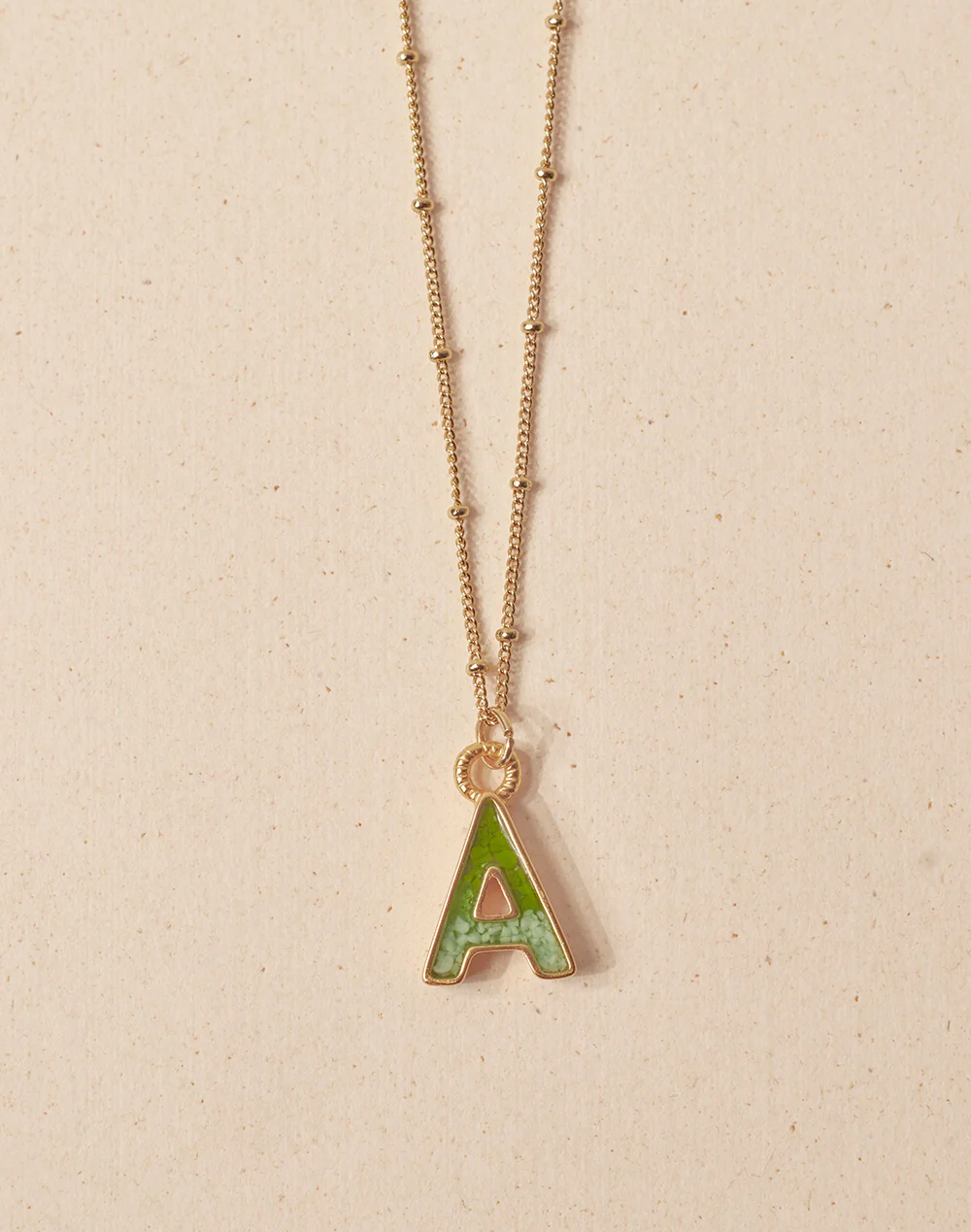 Collar de Letras Musgo - Image 4