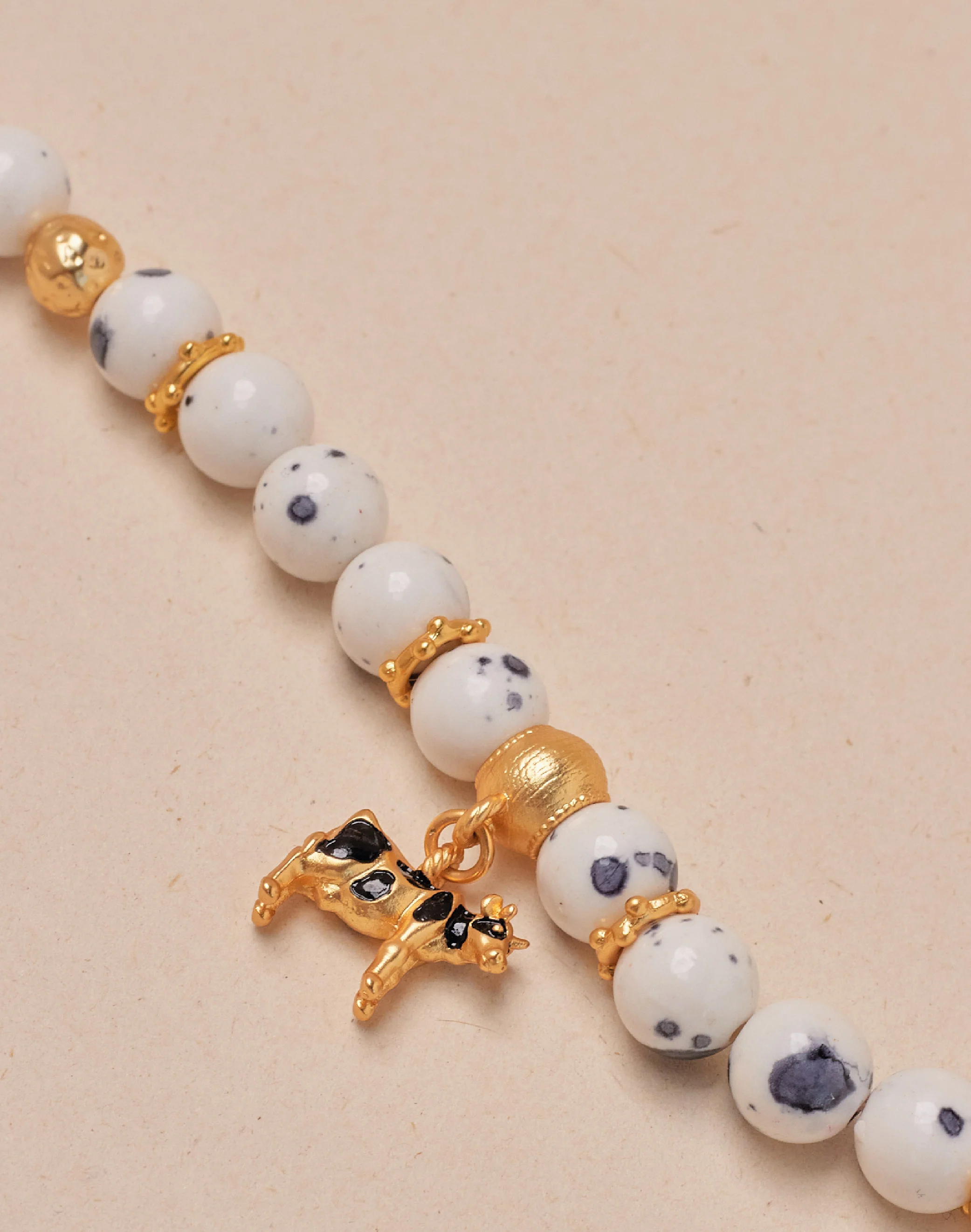 Set de Collar y Aretes Vaca - Image 9
